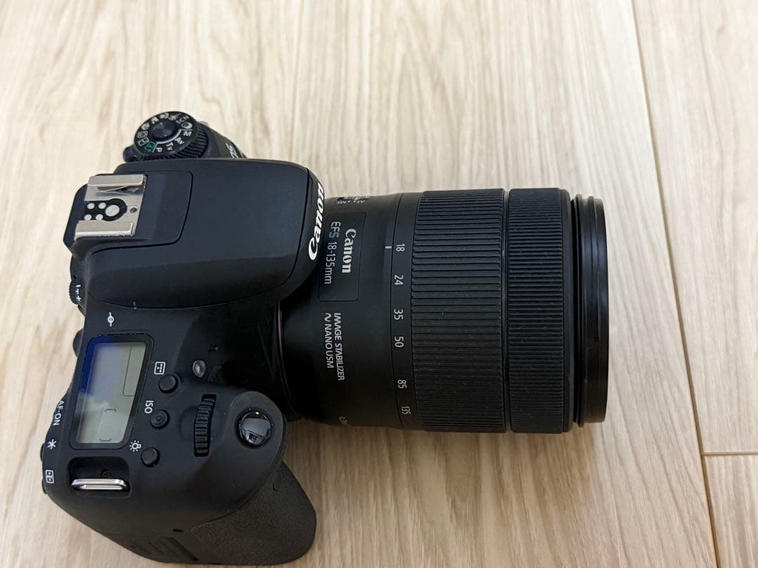 キャノン EOS 9000D EF-S18-135 IS USM キット