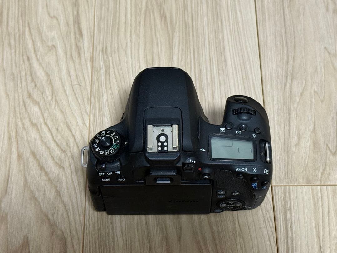 キャノン EOS 9000D EF-S18-135 IS USM キット