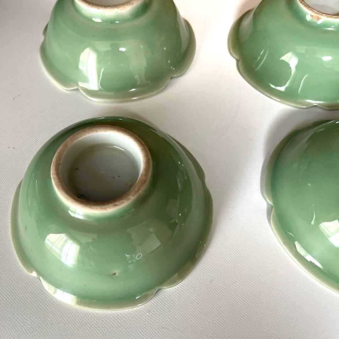 『青磁骨董品』　★「花形小鉢」や「花びら型鉢」　アンティーク　18セット