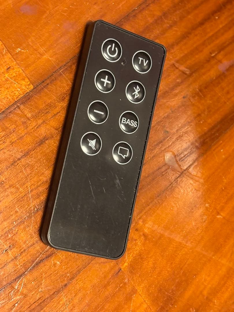 BOSE サウンドバー 本体&社外リモコンです