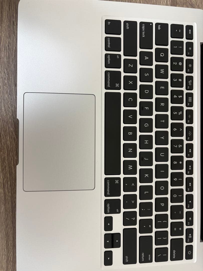 Apple MacBook Pro 本体 ※充電器注意書きあり