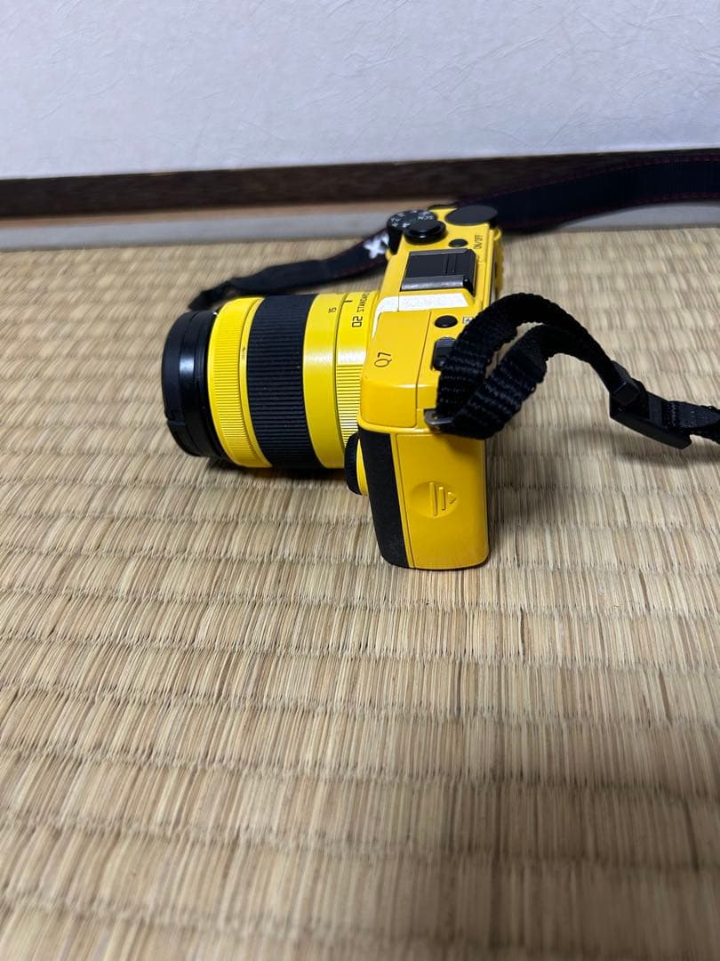 PENTAX Q7 イエロー