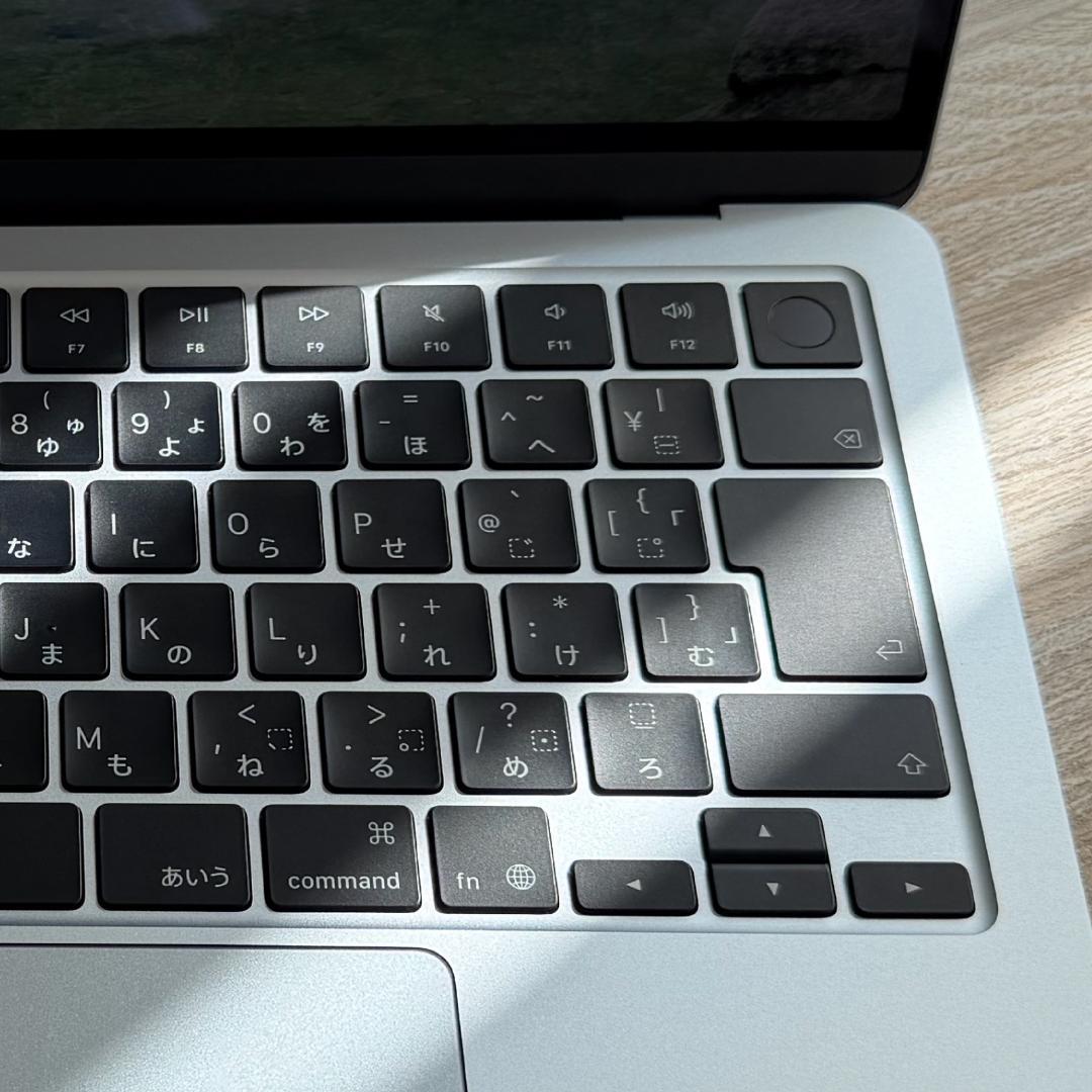 1TB Apple MacBook Air M4 スカイブルー　本体