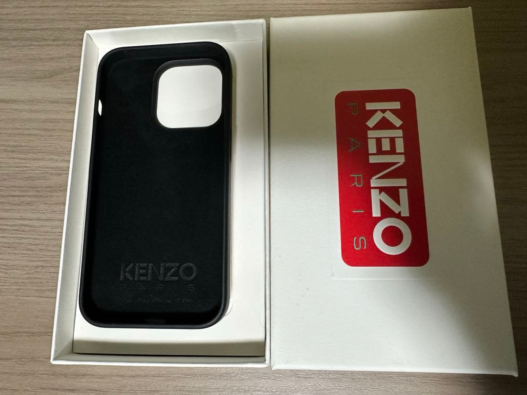 KENZO iPhoneケース　15pro