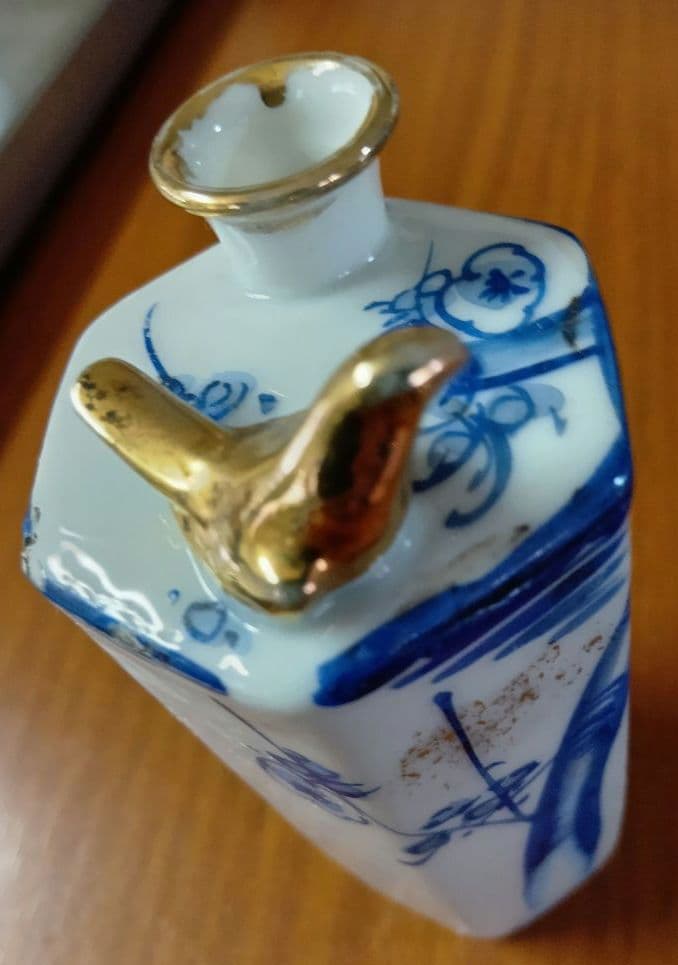 アンティーク　液だれ防止型 醤油差し