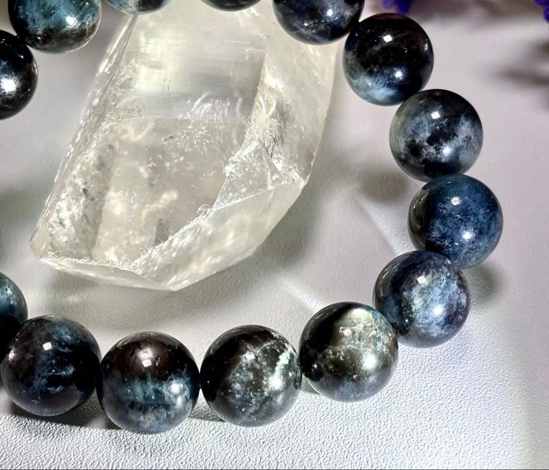 究極品質　超希少幻の逸品　海の精霊の宝物　幻のゴールドブラックスターアクアマリン