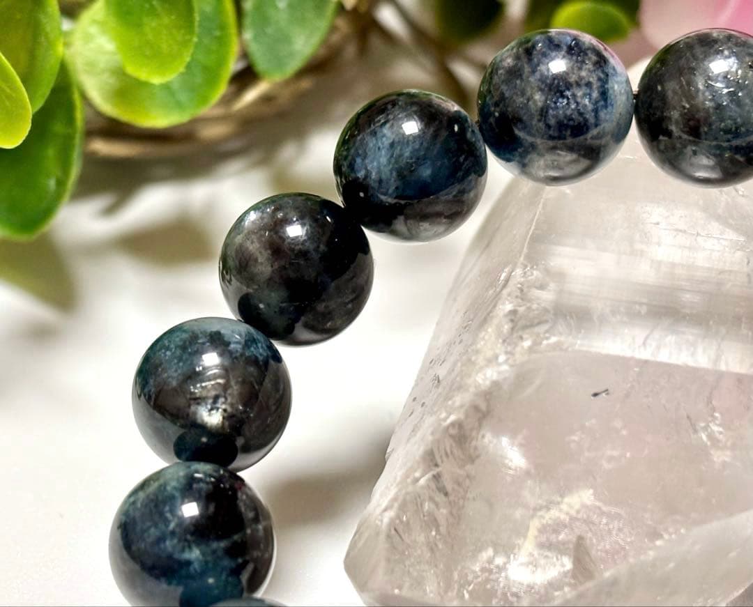 究極品質　超希少幻の逸品　海の精霊の宝物　幻のゴールドブラックスターアクアマリン