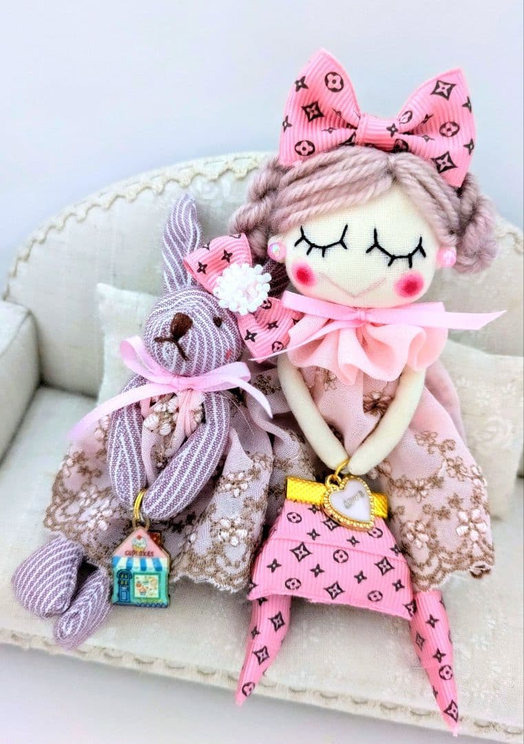 リバーサイド様　ハンドメイド❋ドールチャーム＆うさぎチャーム