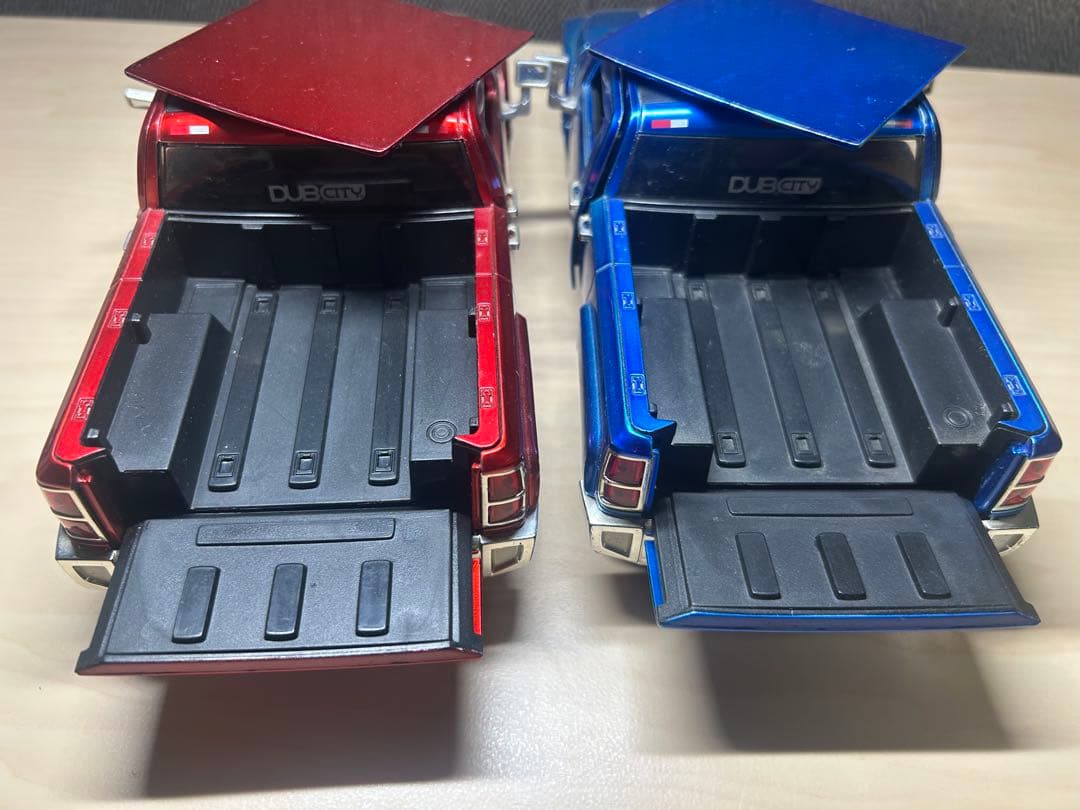 【超希少】hummer 2003年モデル　赤&青セット1/24スケール