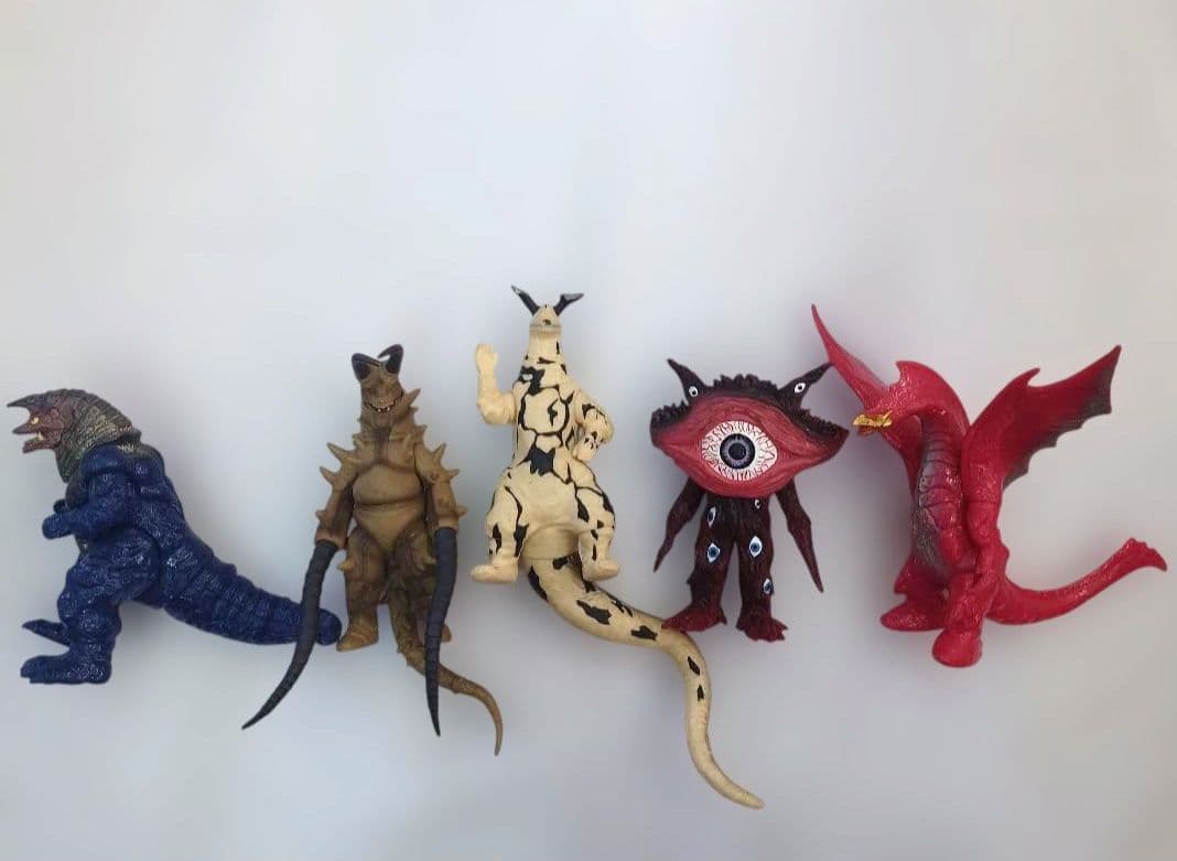 ウルトラマン、怪獣いろいろ30体セット