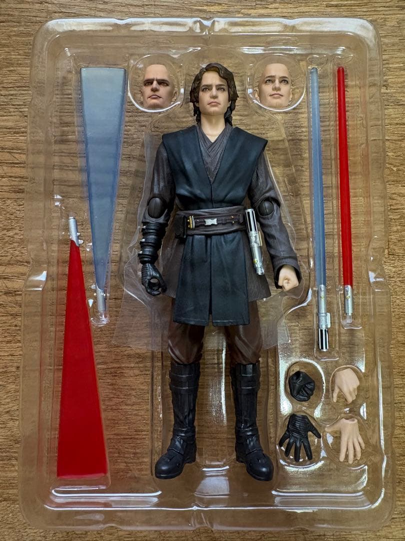 SHフィギュアーツ スターウォーズ 「アナキン・スカイウォーカー（アソーカ）」