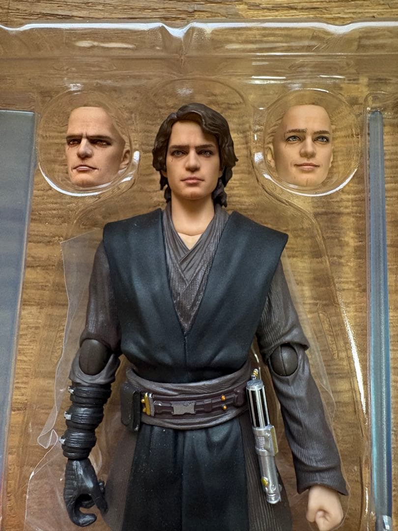 SHフィギュアーツ スターウォーズ 「アナキン・スカイウォーカー（アソーカ）」