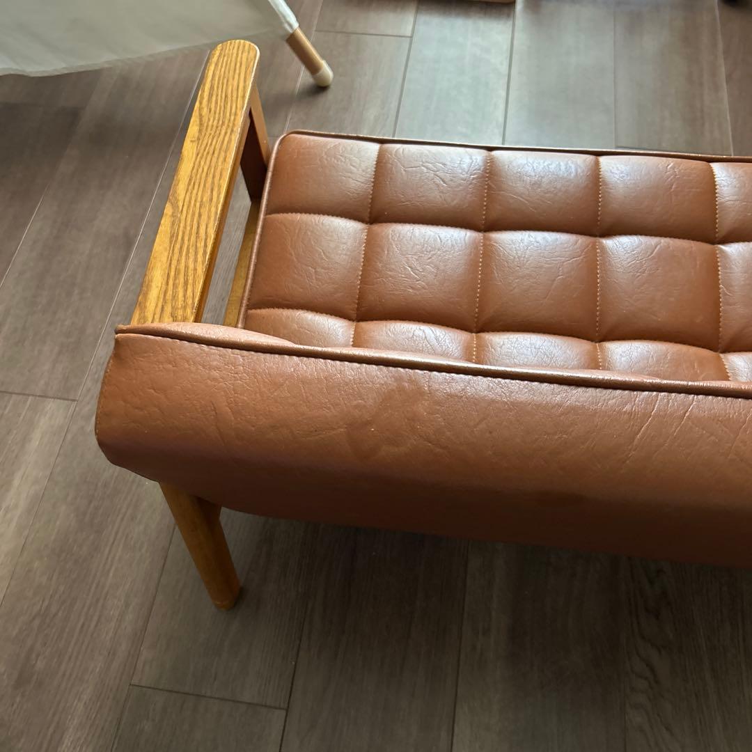 カリモク家具　キッズブラウンレザーキルティングソファ