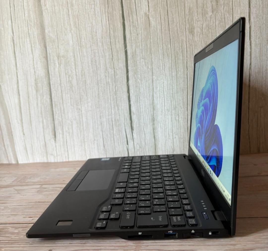 Windowsノート本体 Fujitsu U939 Core i5 8gb 256gb