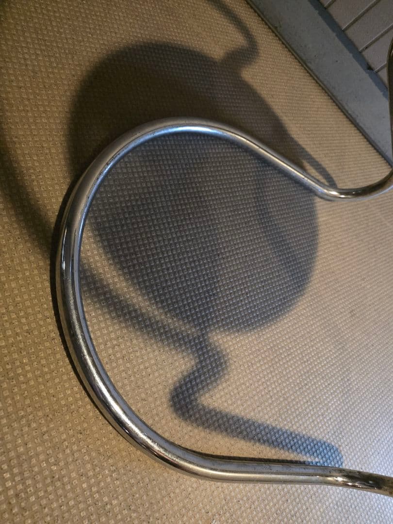 在庫8脚　光製作所 hikari カンティレバーチェア　椅子　高さ58㎝　イス