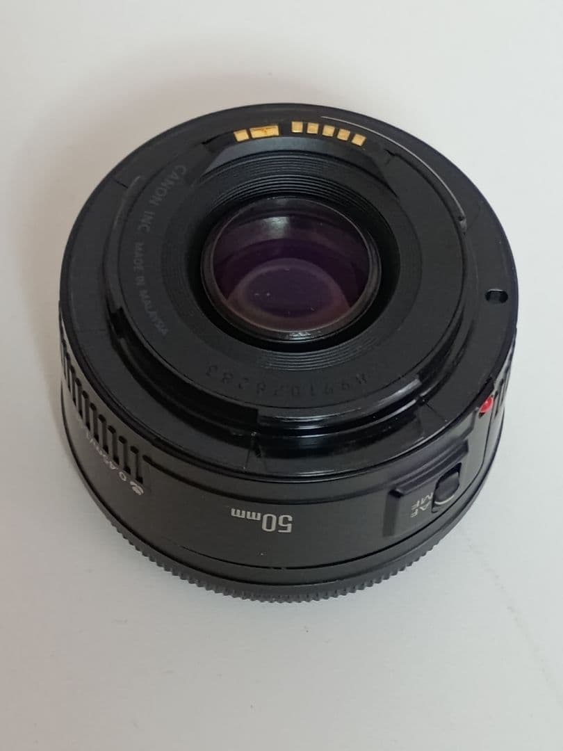 Canon EF 50mm F1.8 Ⅱ 　キヤノン 単焦点レンズ