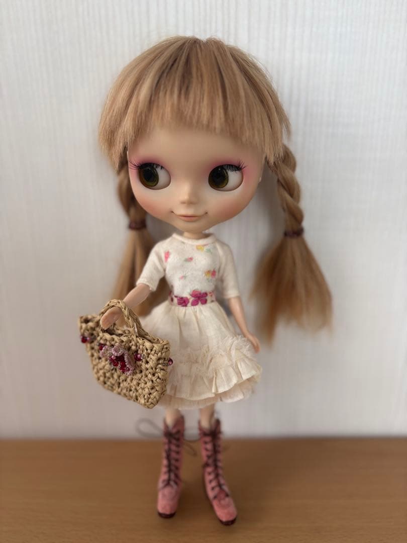 カスタムブライス➕ミニチュア家具➕アウトフィット小物多数　ジャンク
