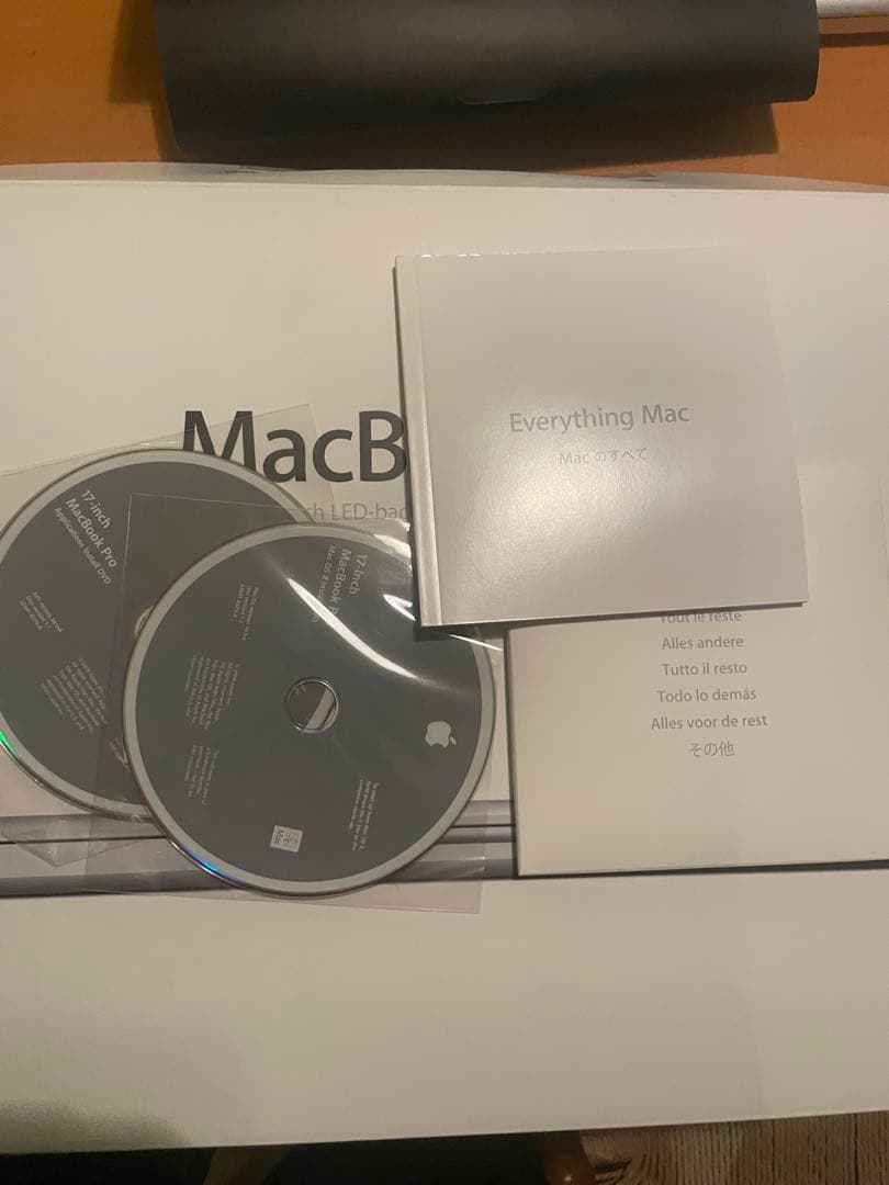 MacBook本体 Apple MacBook Pro 2.93GHz 8GB