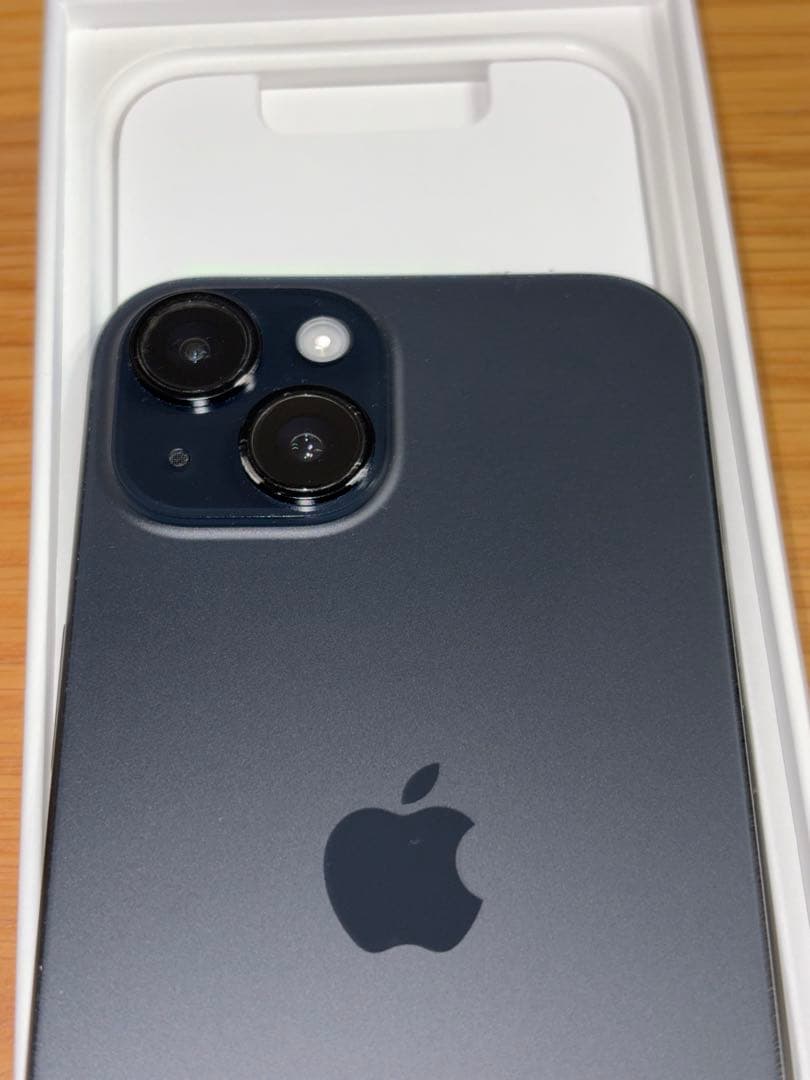Apple iPhone 15ブラック 本体　最終値下げ