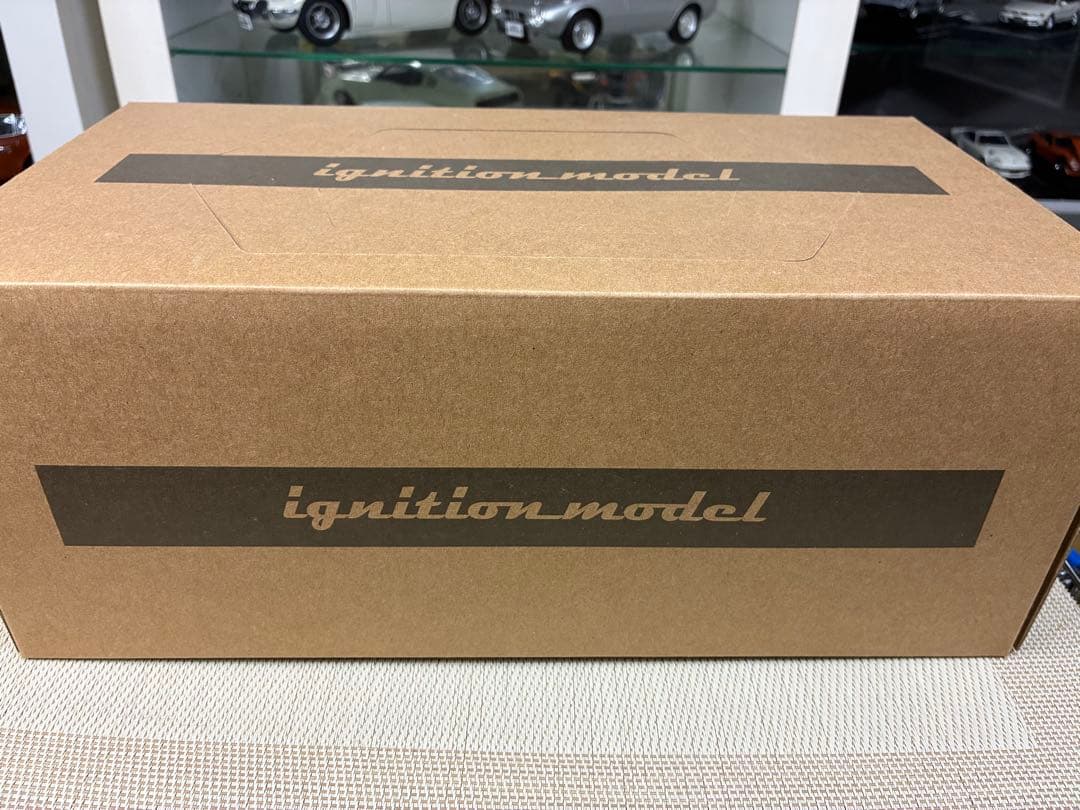 イグニッションモデル 1/18 日産 スカイライン GT-ES