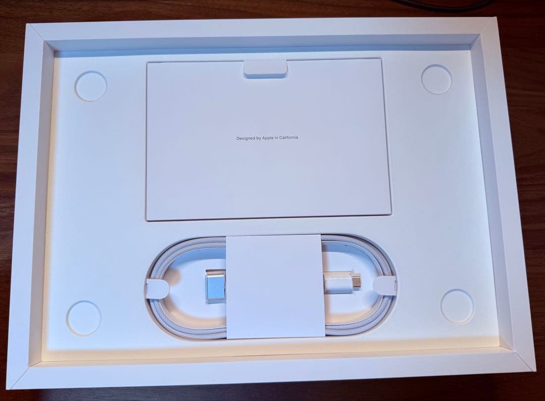 M1max MacBook Pro 14インチ JISキーボード