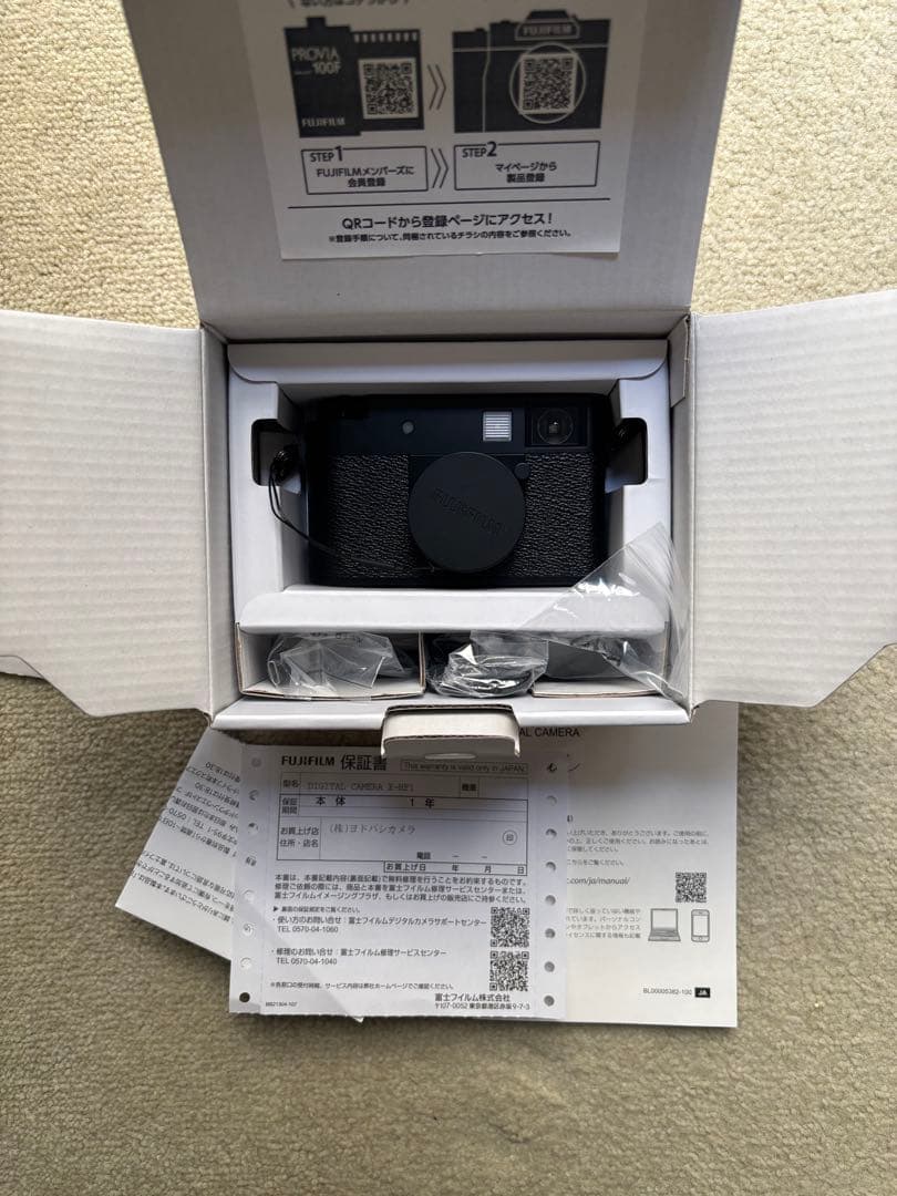 【極美品・保証書あり】FUJIFILM X-half Black