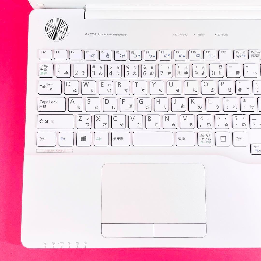 美品✨たっぷり大容量1TB❣️おしゃれ白✨️薄型ノートパソコン✨️事務作業カメラ付き