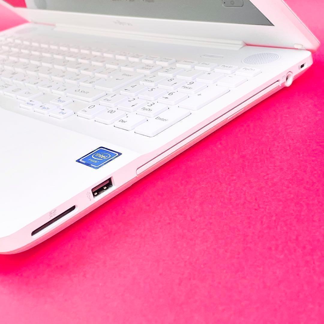 美品✨たっぷり大容量1TB❣️おしゃれ白✨️薄型ノートパソコン✨️事務作業カメラ付き