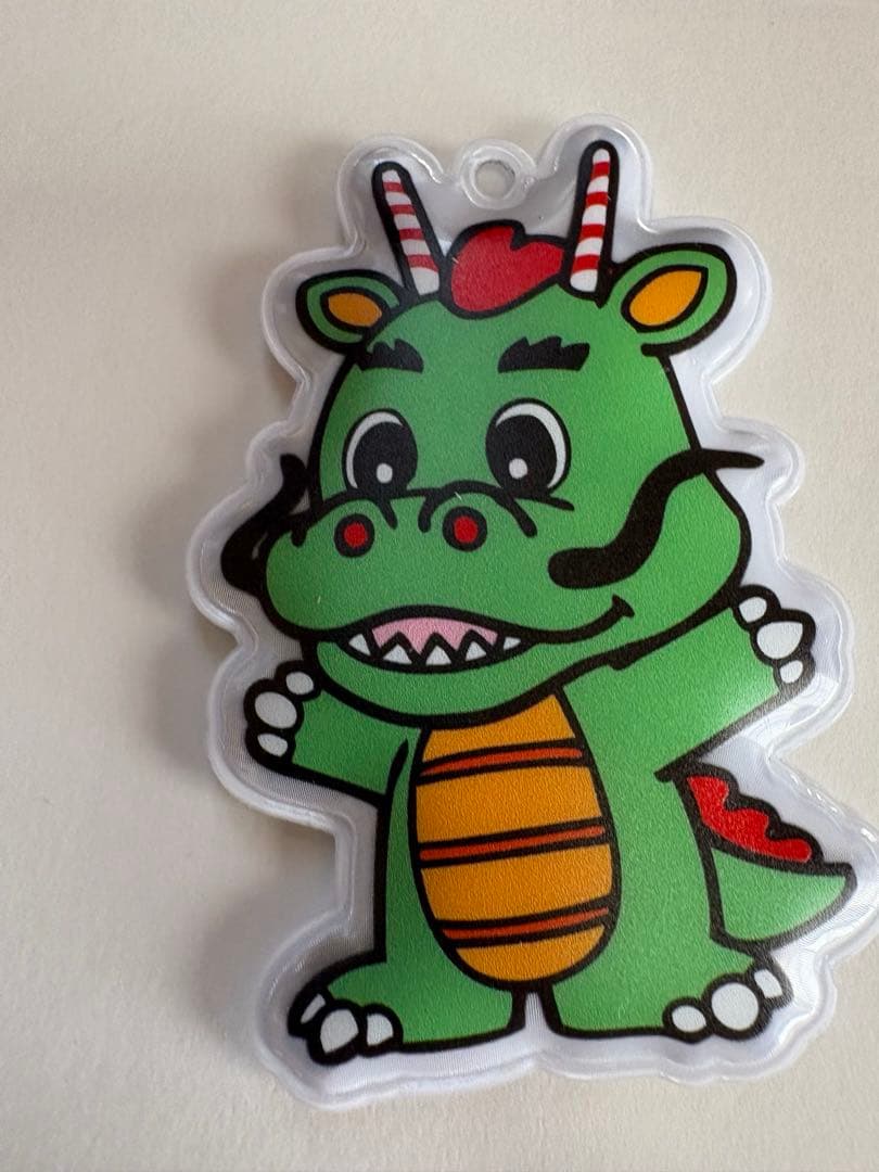 キャラクターストラップ1点と純金ピアスの欠片全部大きいサイズ4点の5点セット