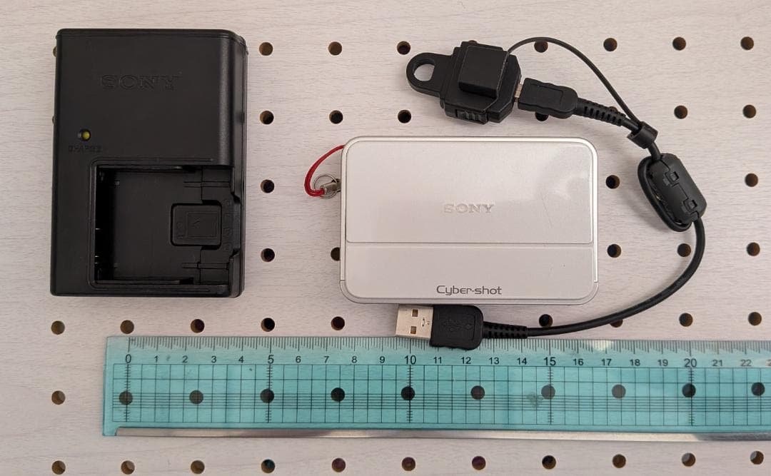 SONY デジタルカメラ Cyber-Shot　DSC-T2