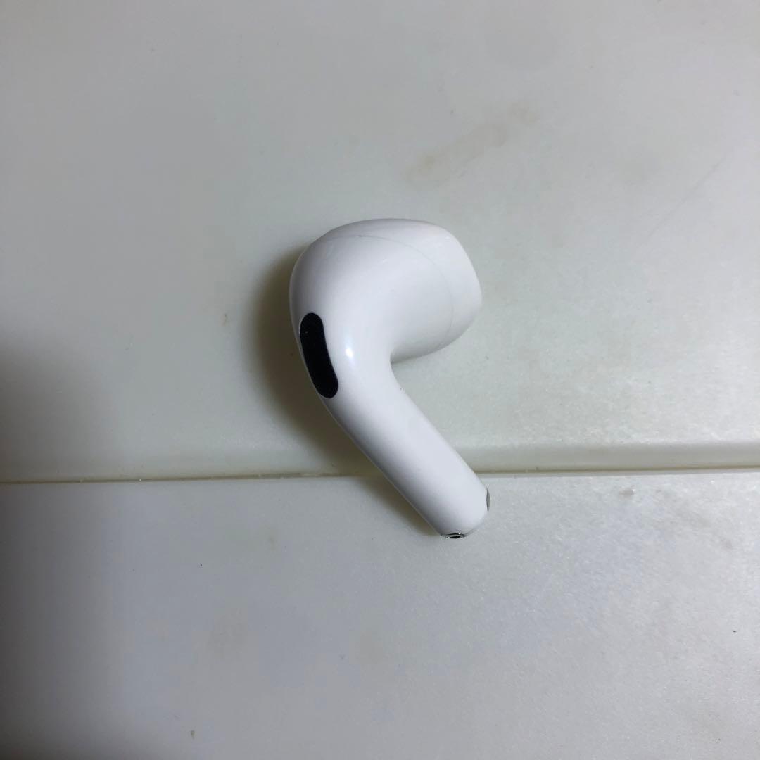Apple AirPods 第4世代　A3050 3053 右耳　右側　右