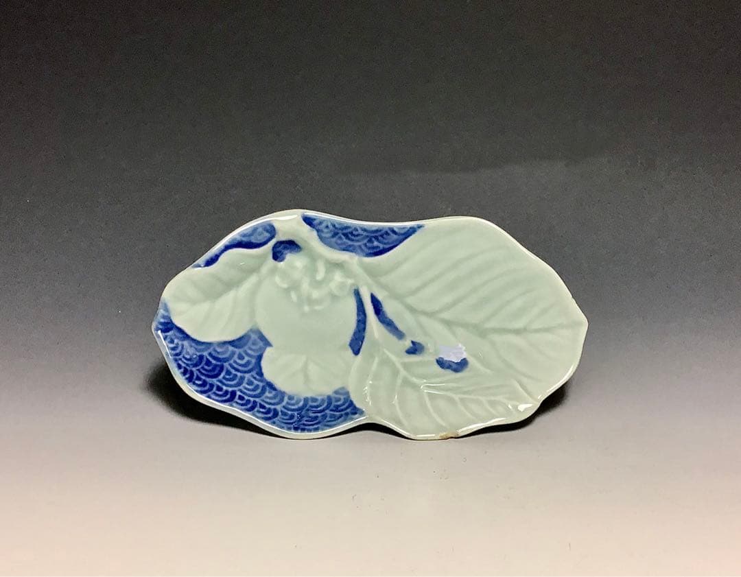 大幅値下げ‼️「柿右衛門」青海波柿文足付小皿