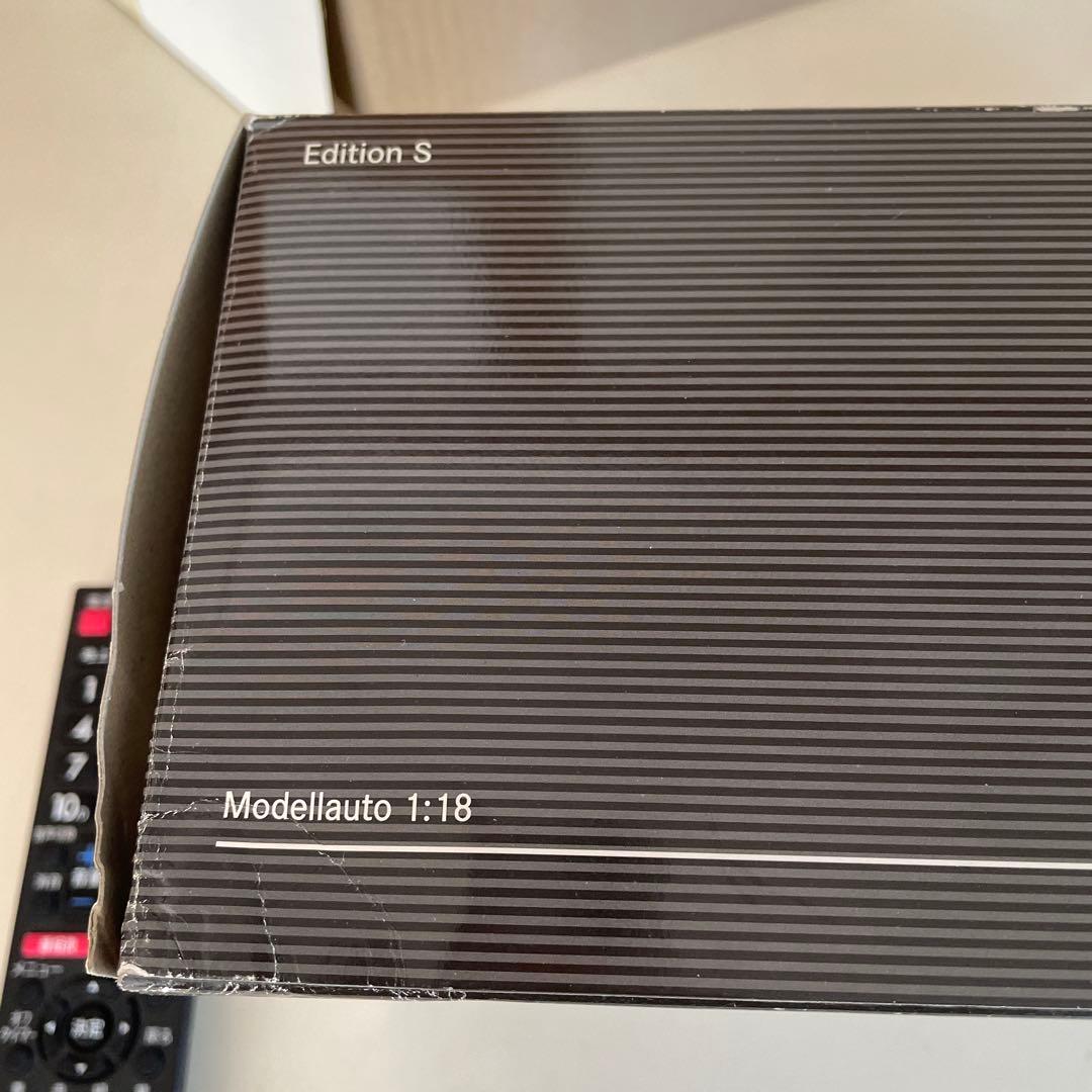 [新古品] メルセデス・ベンツ Sクラス ミニカー 1/18