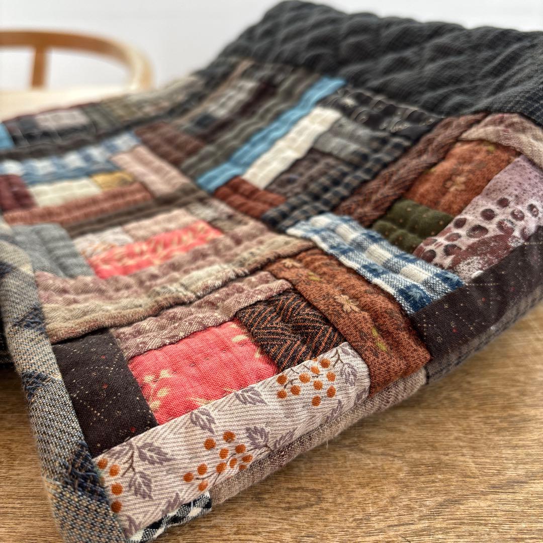 パッチワークキルト　ログキャビンのトートバック　ハンドメイド