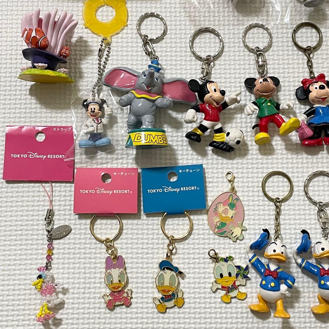 未開封〜大量まとめ売り　ディズニー　グッズ　当時物★レア★レトロ　キーホルダー他
