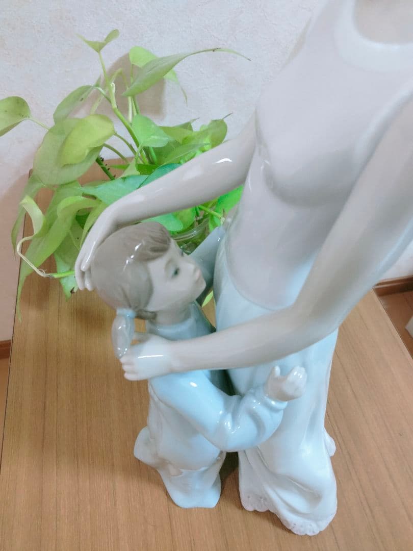 美品 リヤドロ「大好きなママ」