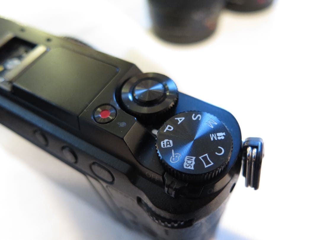 GX7MK2+20mmF1.7+14-42ズームレンズ おまけにフィルムカメラ