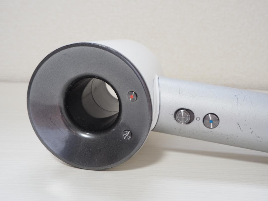 ダイソン ヘアドライヤー Supersonic HD01 ホワイト／シルバー