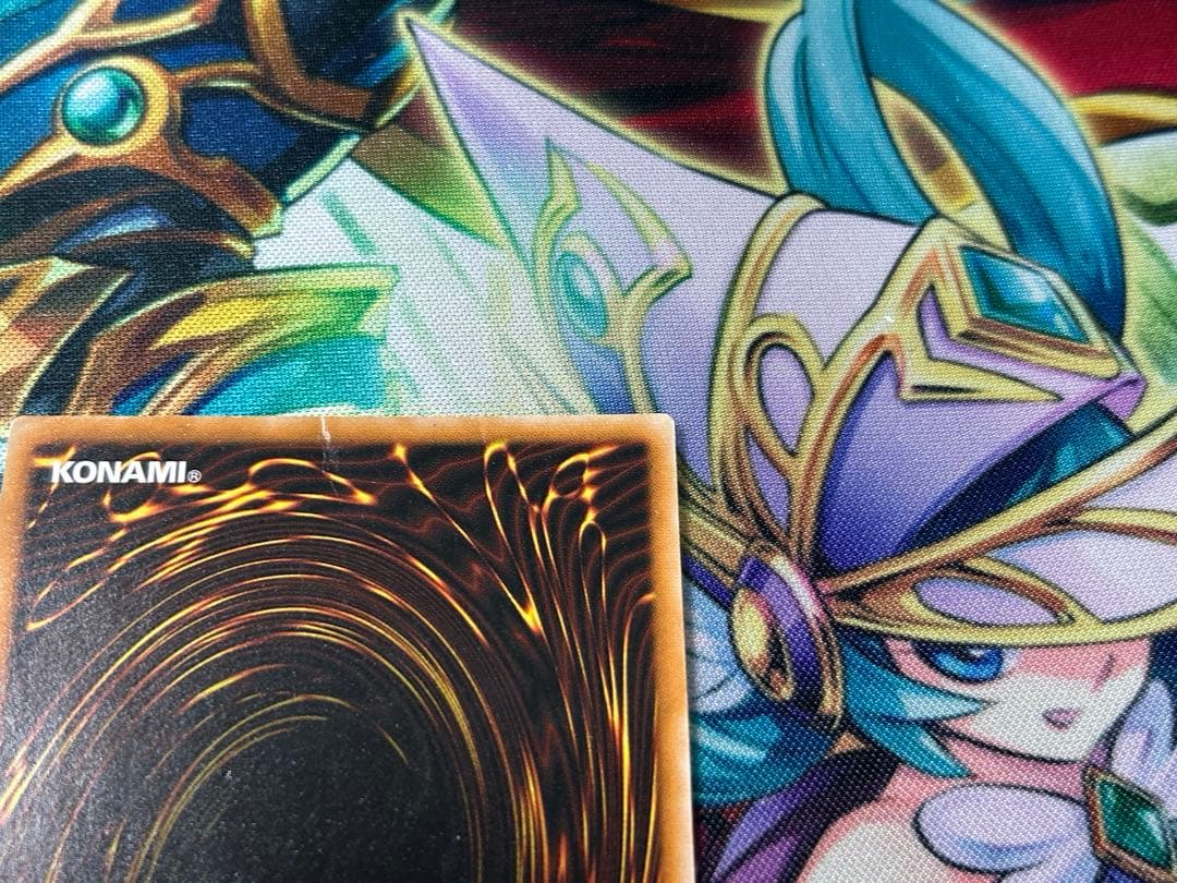 遊戯王 ブラックマジシャン レリーフ　アルティメットレア　LN-53