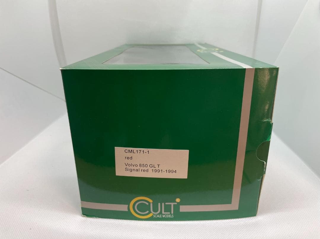 104-045 Cult 1/18 ボルボ850 GL T Signal red