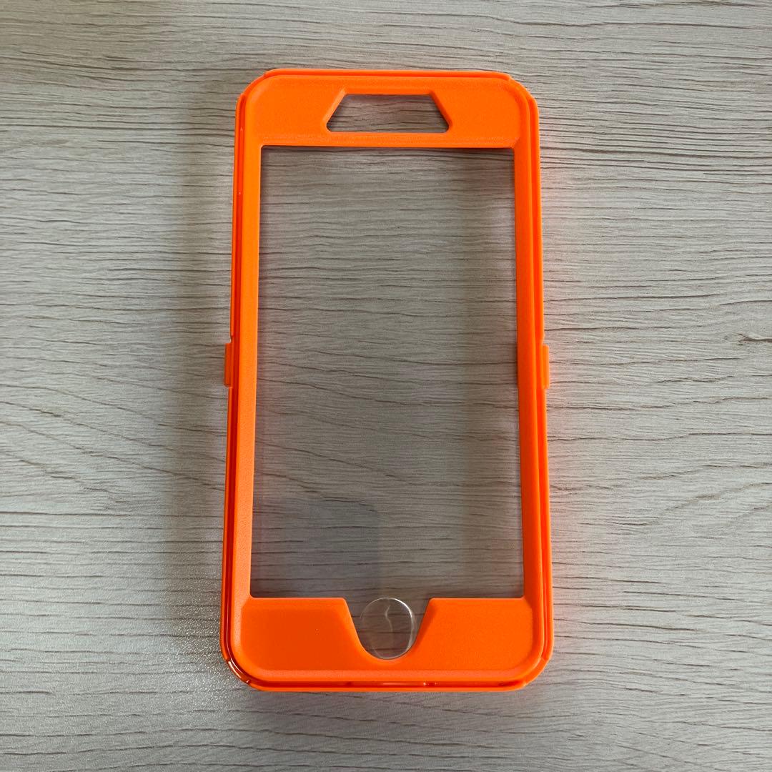 grrenーman・オッターボックスディフェンダー:iPhone SE(