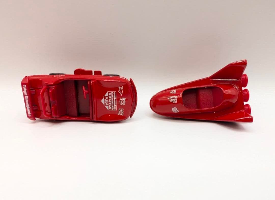 トミカ　ディズニー　トイ・ステーション　グランドオープン　レッドカラー