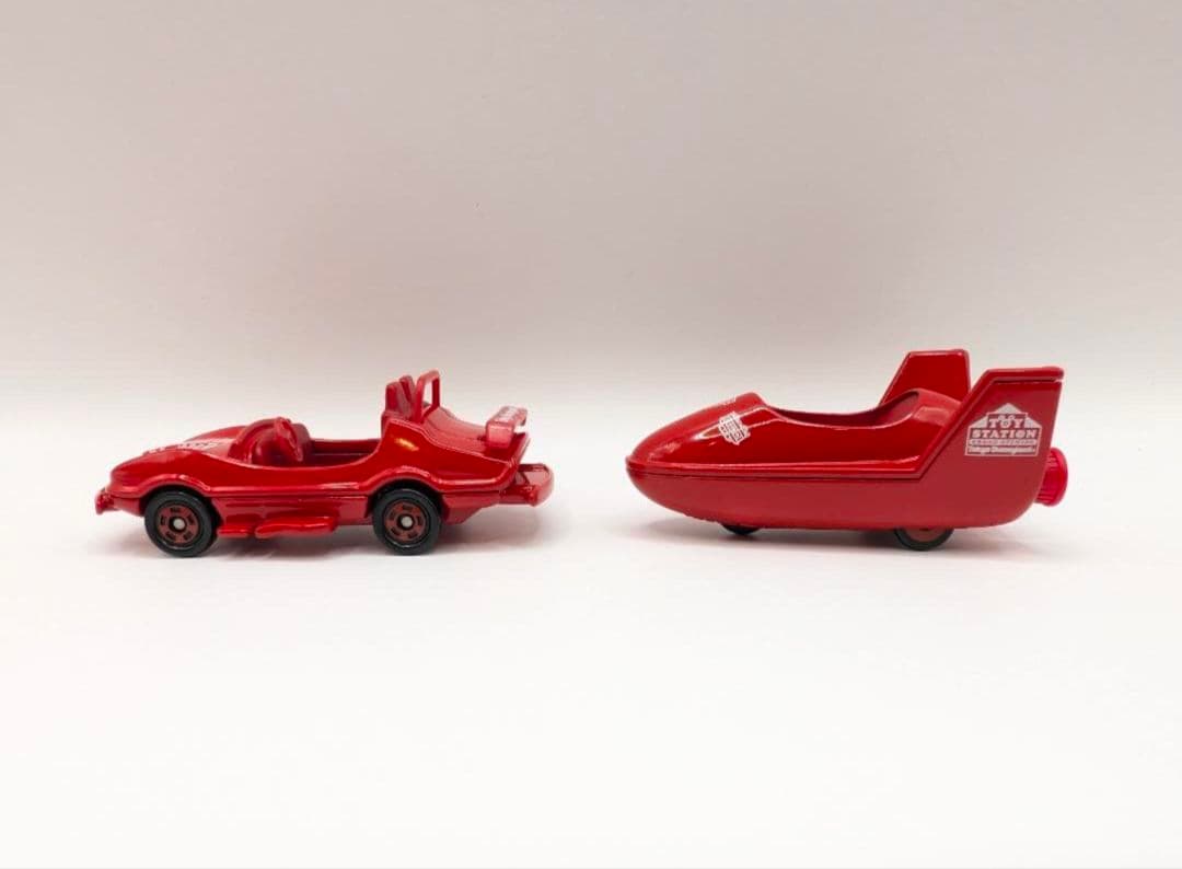 トミカ　ディズニー　トイ・ステーション　グランドオープン　レッドカラー