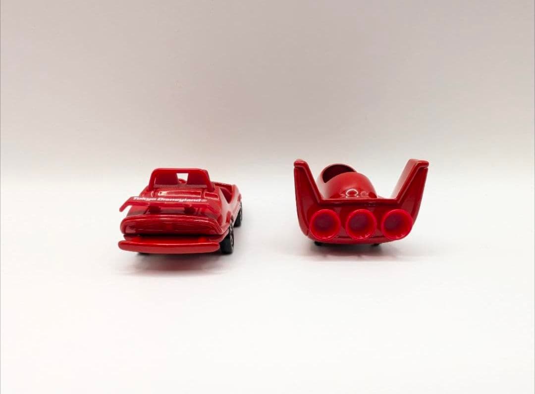 トミカ　ディズニー　トイ・ステーション　グランドオープン　レッドカラー