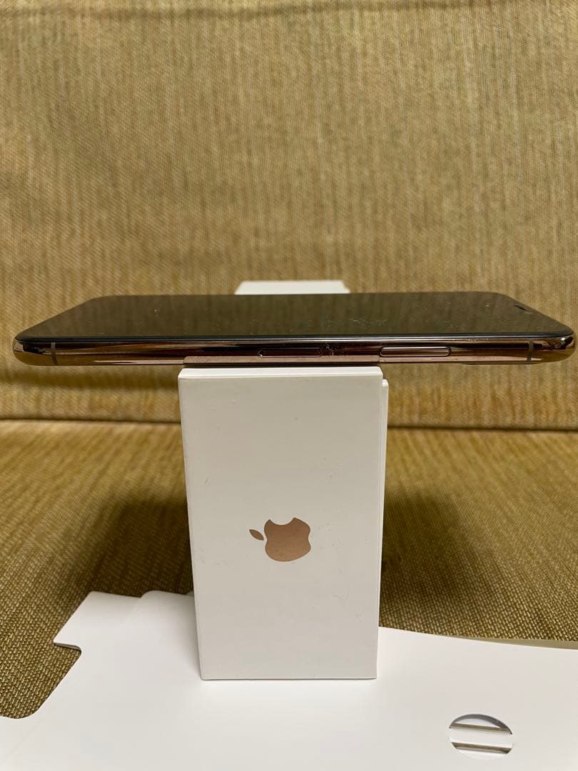 iPhone Xs Gold 64G 美品