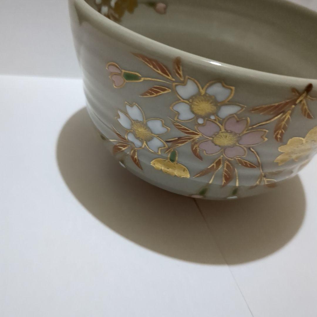 お茶碗　グレー　桜柄　グレーにピンクと白　茶碗　茶道具　茶道　稽古　茶会