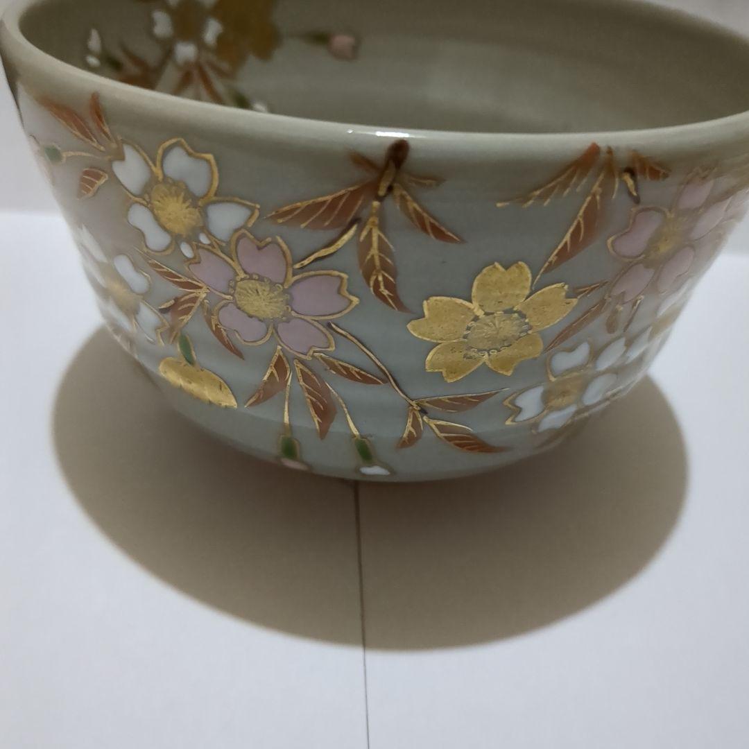 お茶碗　グレー　桜柄　グレーにピンクと白　茶碗　茶道具　茶道　稽古　茶会