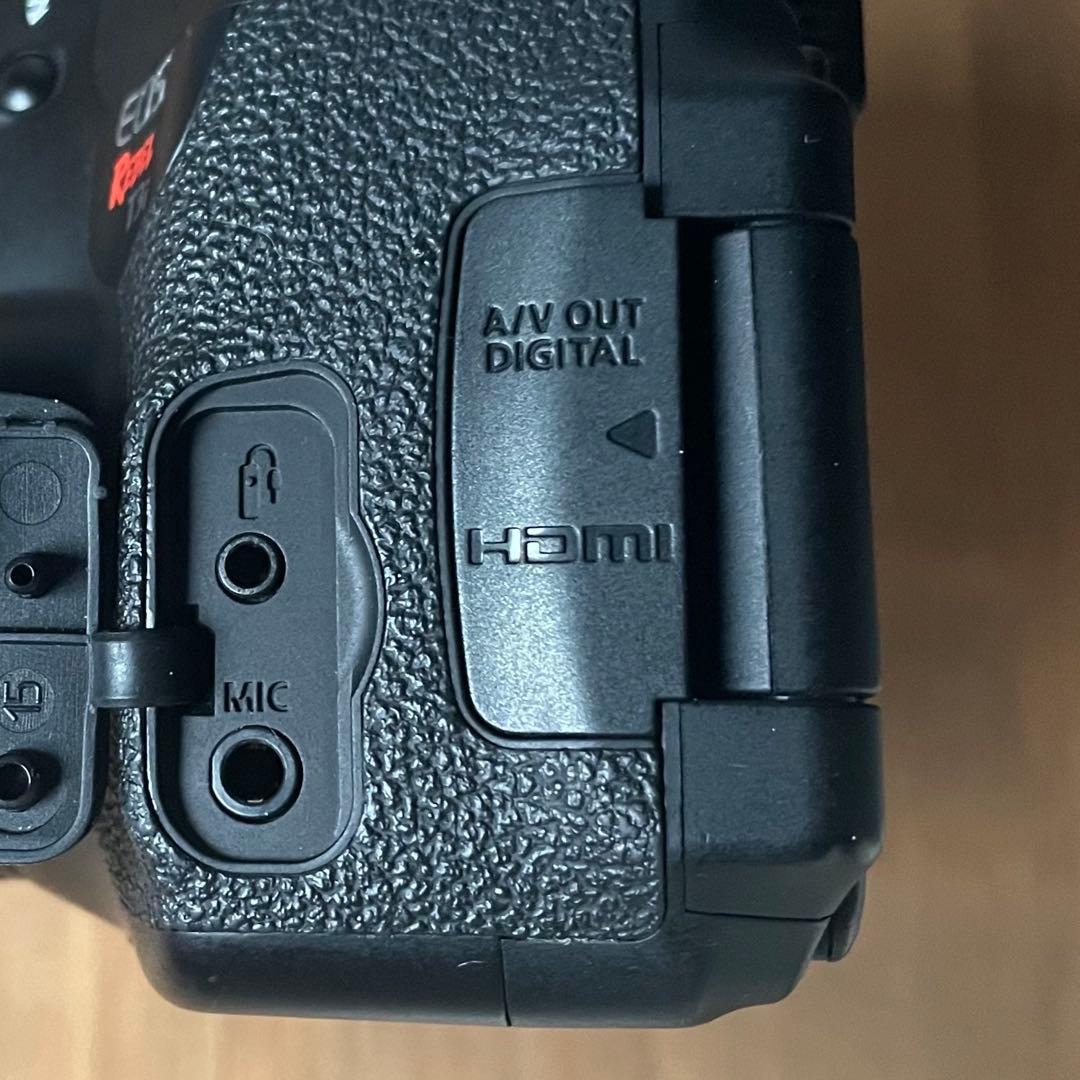 キャノン REBEL T3i (日本名 EOS Kiss X5)
