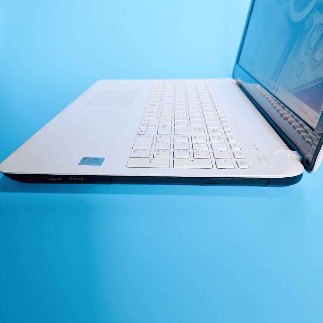 Vaio/ 白/ノートパソコン/Windows11/カメラ