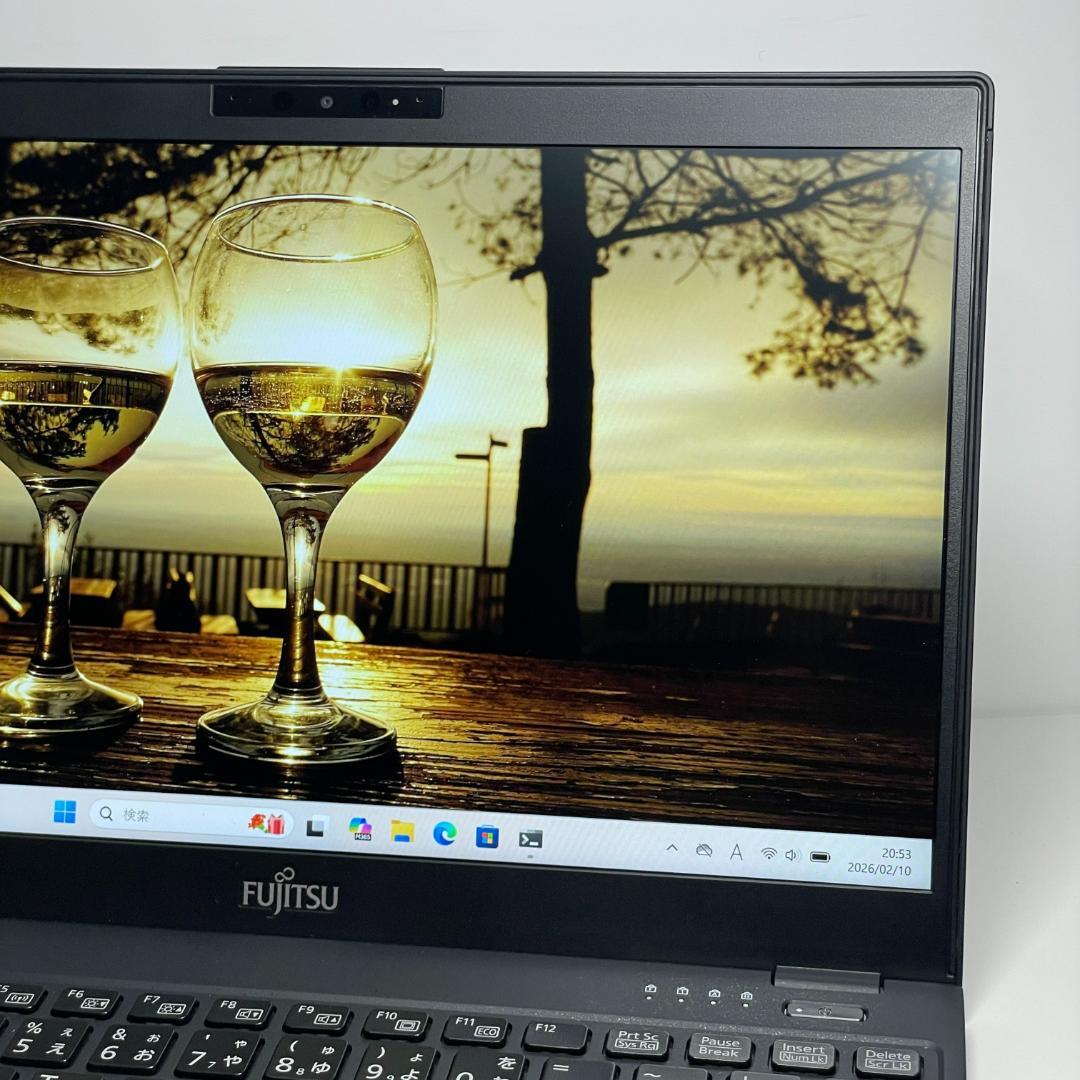 第10世代i7 富士通 U9310 ノートPC メモリ16GB 薄型軽量 SSD
